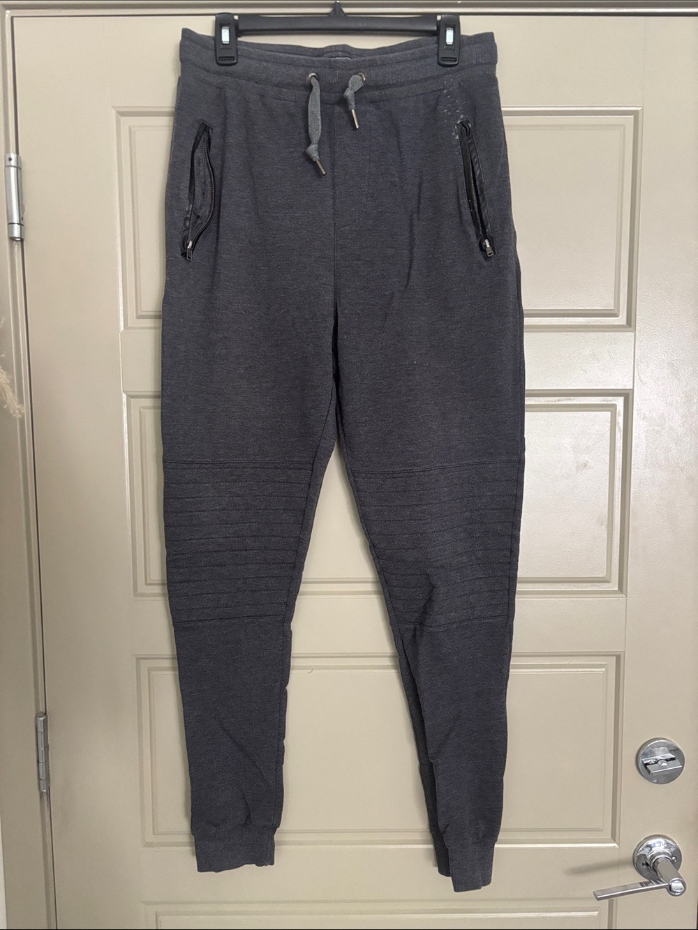 Review Men's Charcoal Gray Jogger Sweatpants with Zipper Pockets
